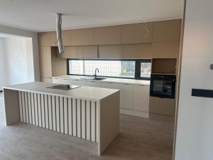 kuchyňa nový Hviezdoslavov-EGGER F229 Mramor Cremona – Obrázok 3
